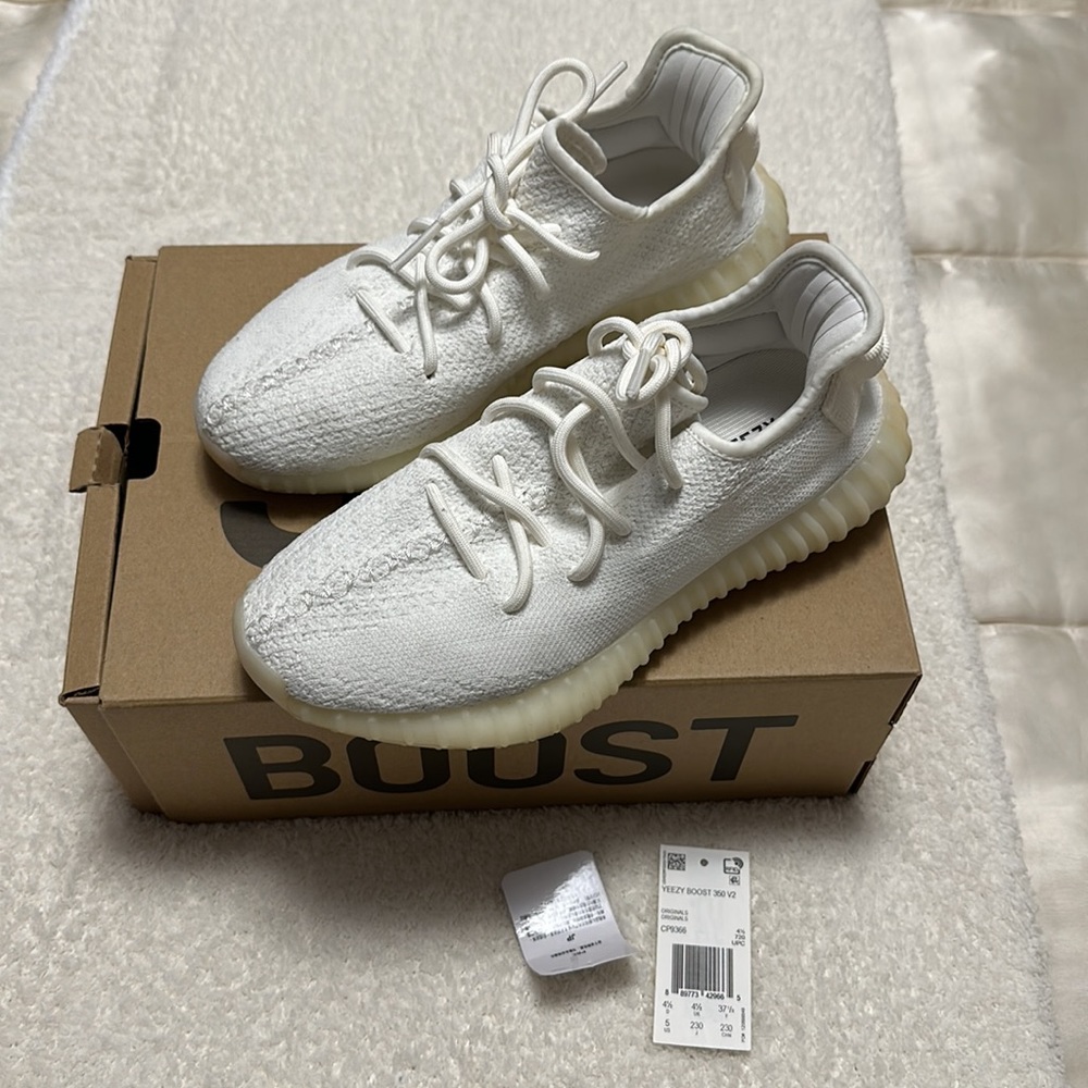 YEEZY BOOST 350 V2 | Size 5